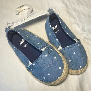 Baby Espadrilles Denim and White Stars - Infant 5.5 H&M Size 20/21 12-18 Months